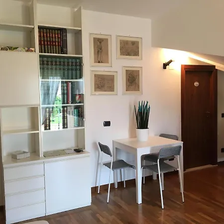 Adige Penthouse Aparthotel